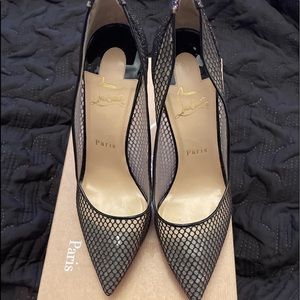 Christian Louboutin 39.5 black 100mm brand new!! Without box Retail $845